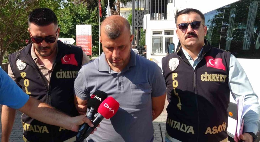 Tayin Tartışmasında Öğretmen Eşi Ve Kayınpederini Pompalı Tüfekle Öldüren Zanlı Adliyeye Sevk Edildi
