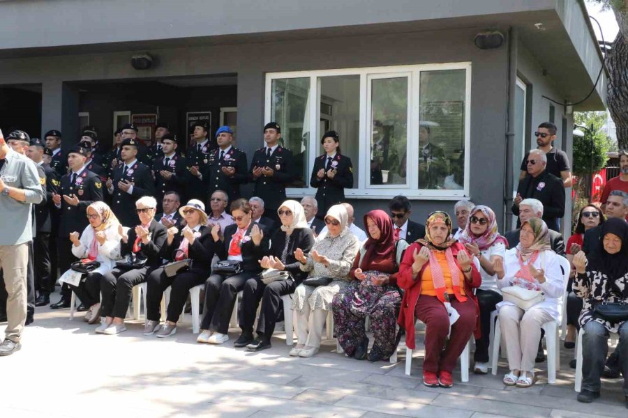 Antalya’da Şehitler Dualarla Anıldı