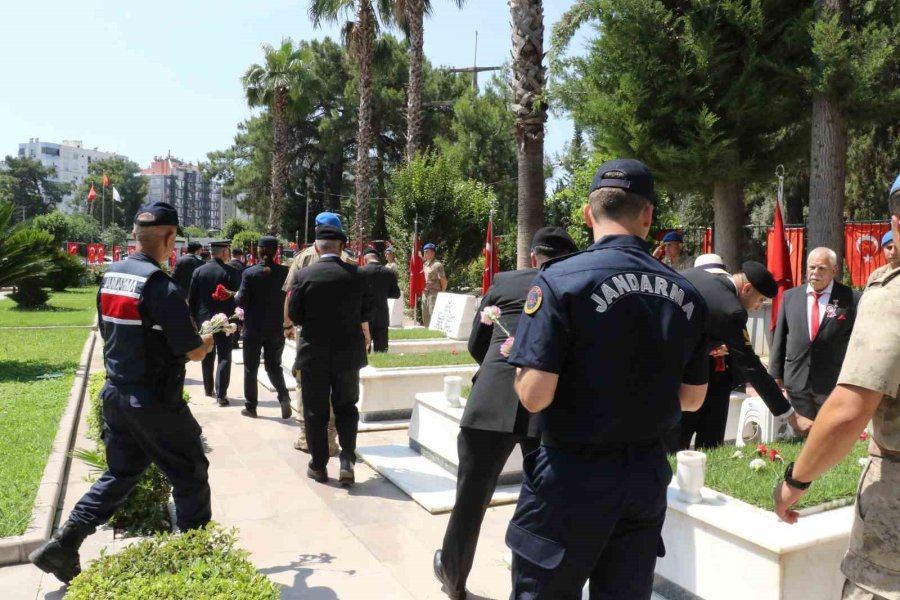 Antalya’da Şehitler Dualarla Anıldı