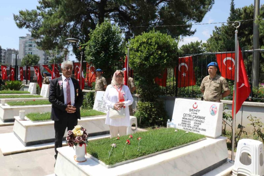 Antalya’da Şehitler Dualarla Anıldı