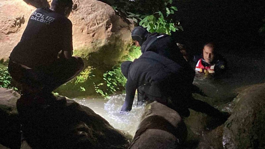 Vadide Girdiği Suda Akıntıya Kapılan Çocuk Hayatın Kaybetti