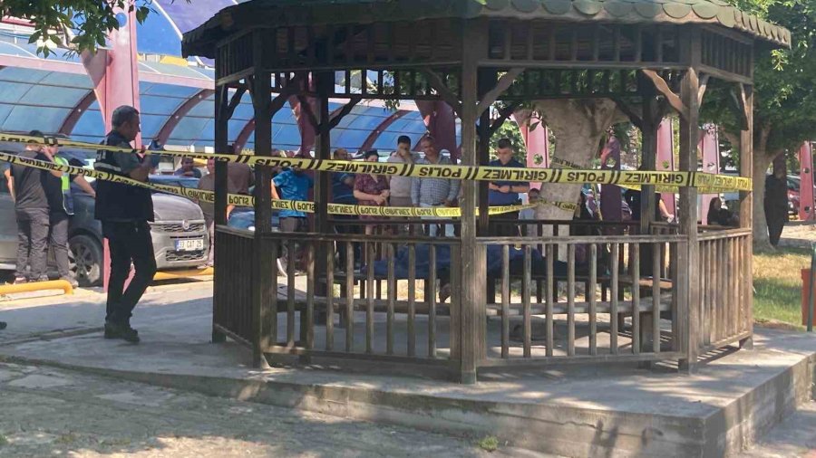 Mersin’de Şüpheli Ölüm: Parkta Cansız Bedeni Bulundu