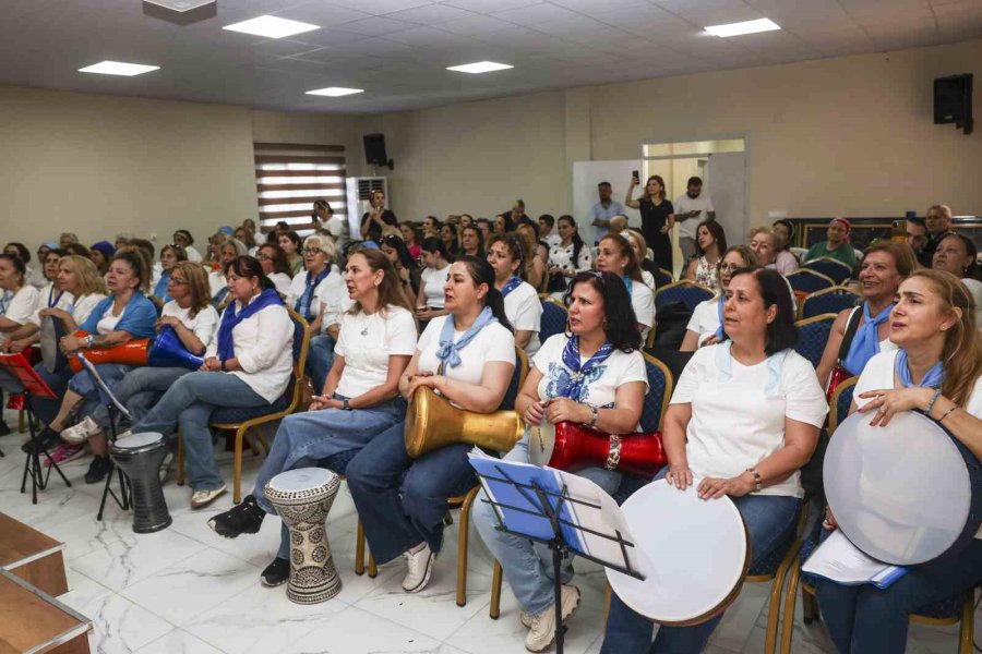 Mezitli’nin Kadınları Hatay’da Dayanışma İçin Buluştu