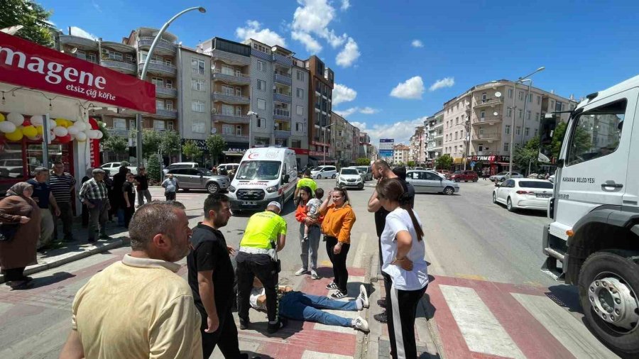Otomobille Çarpışan Motosikletin Sürücüsü Yaralandı