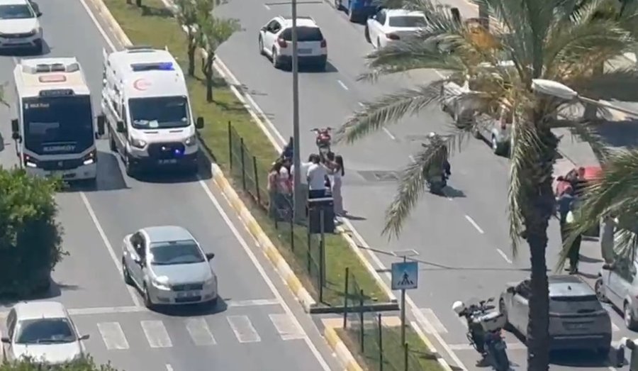 Manavgat’ta Otomobil İle Motosiklet Çarpıştı: 1 Yaralı