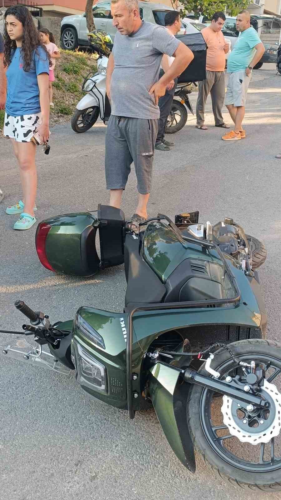 Motosikletiyle Yola Savrulan Sürücü Yaralandı