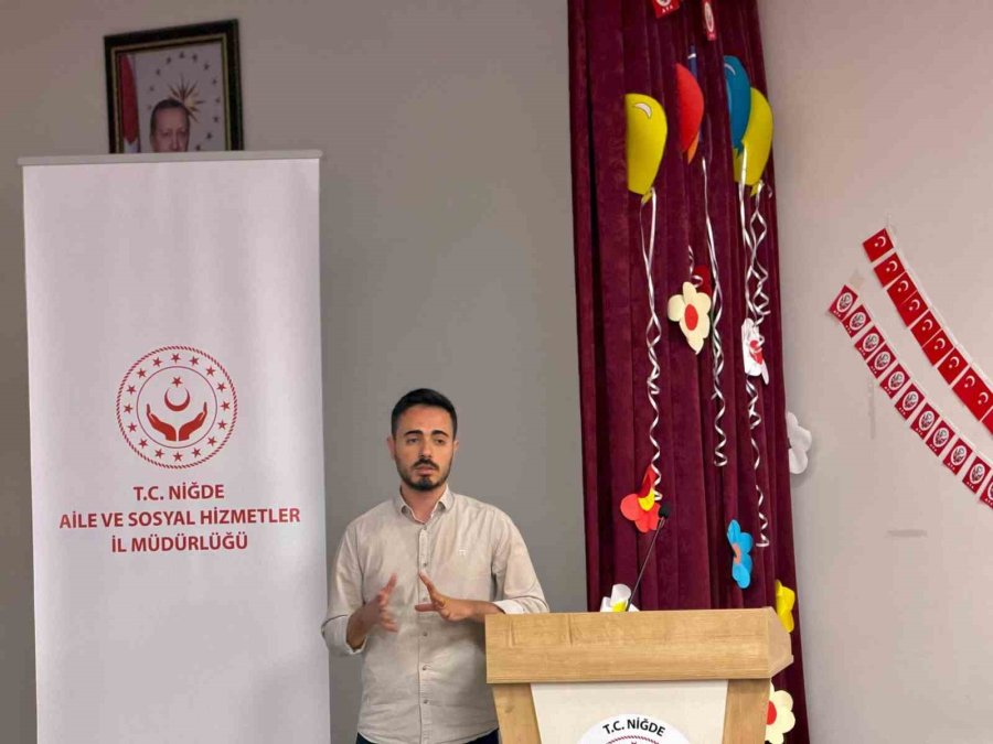 Muhtarlara Sosyal Risk Haritaları Ve Sosyal Hizmetler Eğitimi Verildi