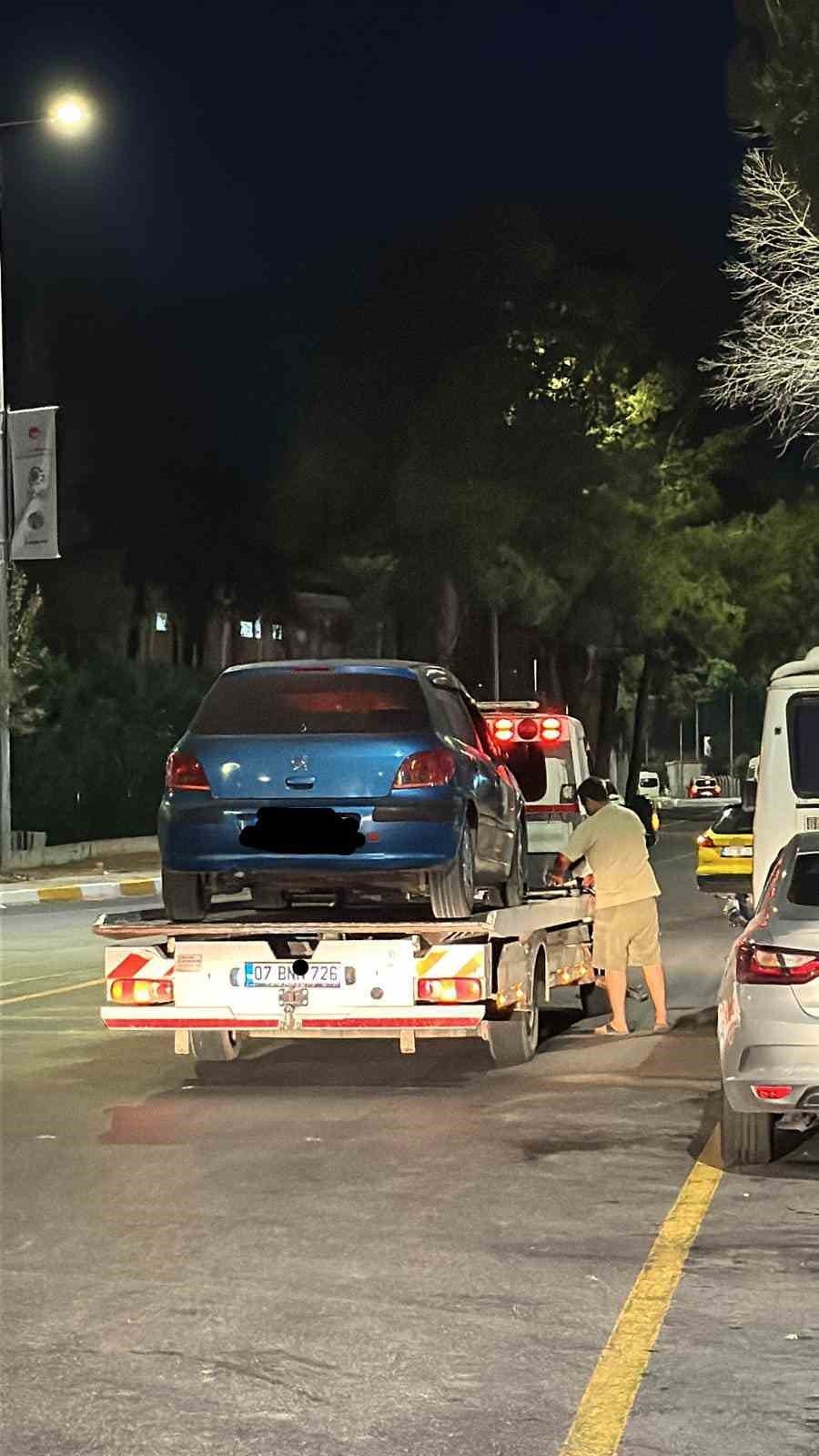Serik’te Korsan Taşımacılık Yapan 2 Araca Ceza