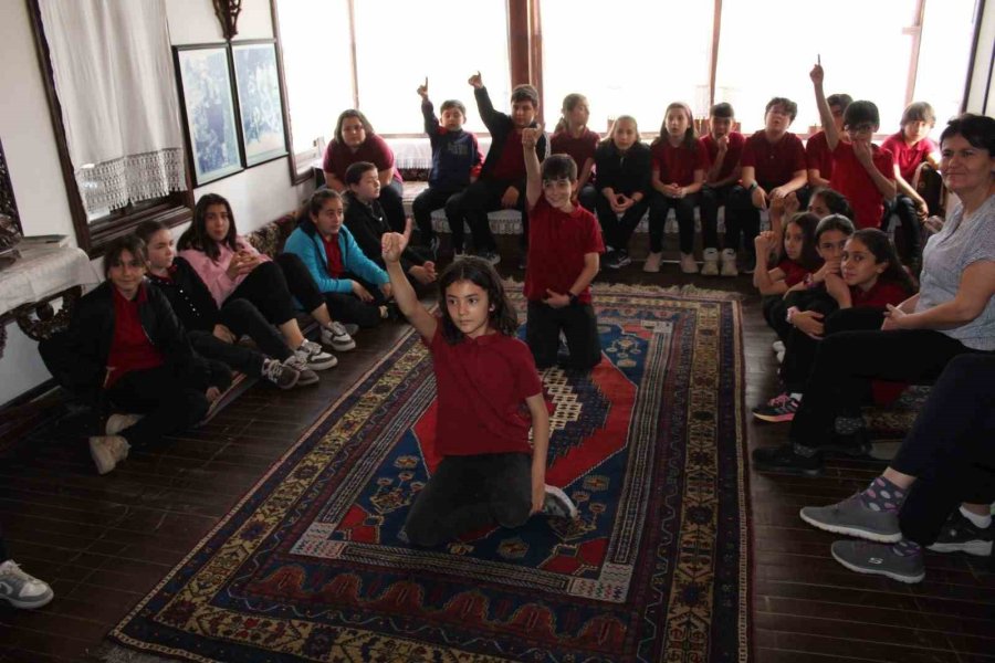 Bor Halk Kütüphanesi’nde 56 Öğretmen Adayından 19 Farklı Etkinlik