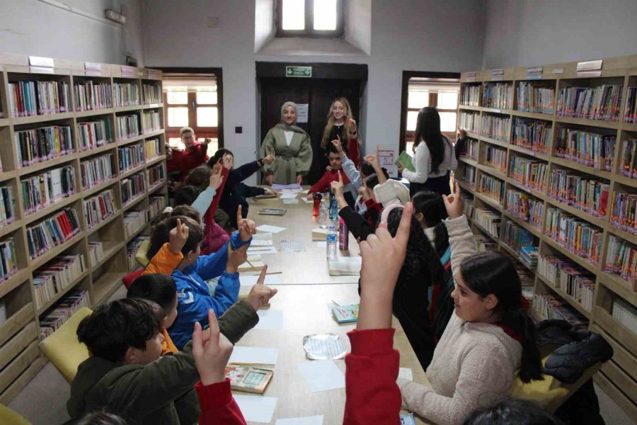 Bor Halk Kütüphanesi’nde 56 Öğretmen Adayından 19 Farklı Etkinlik