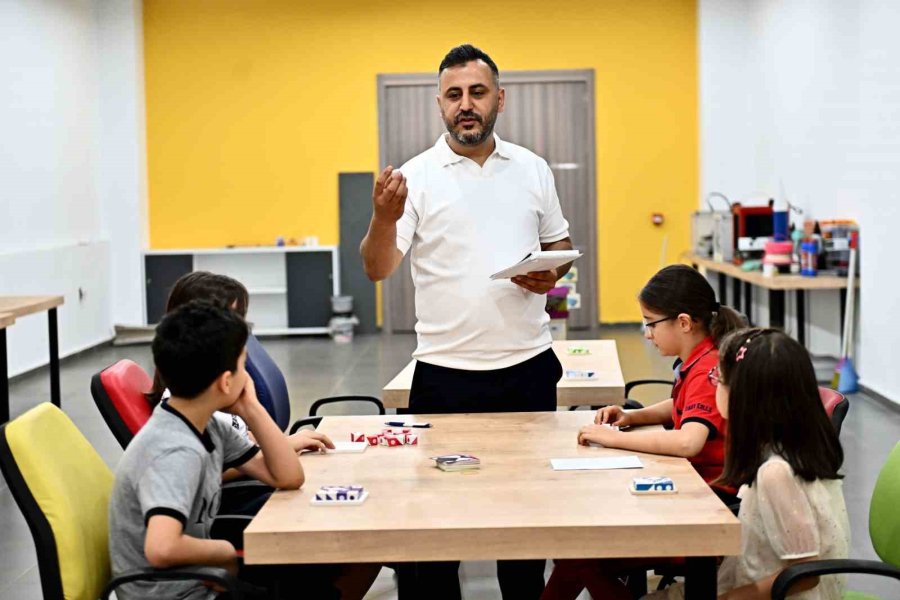 Assim’de Akıl Ve Zeka Oyunları Müsabakası Heyecanı