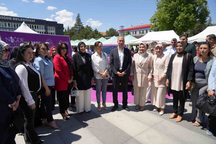 Niğde’de Hamileler Ve Anneler İçin Ücretsiz ’anne Taksi’ Dönemi