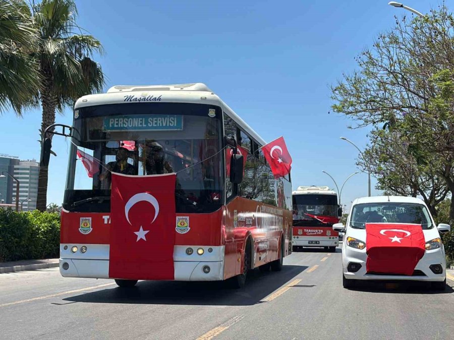 Tarsus’ta Milli Heyecan Caddelere Taştı