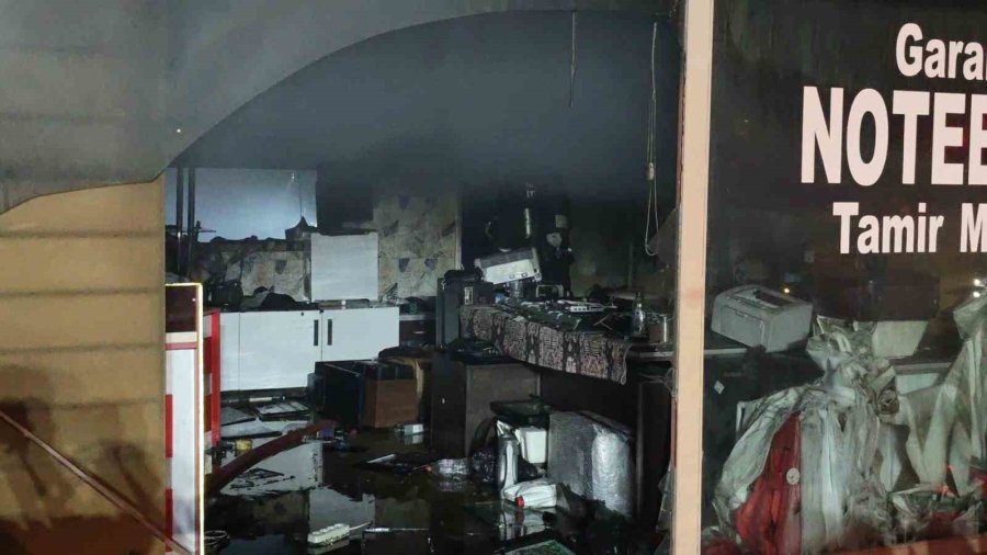 Ekmek Teknesinin Yandığını Görünce Gözyaşlarına Boğuldu