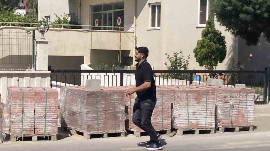 Mersin’de Yks Heyecanı: Sınava Saniyelerle Yetiştiler