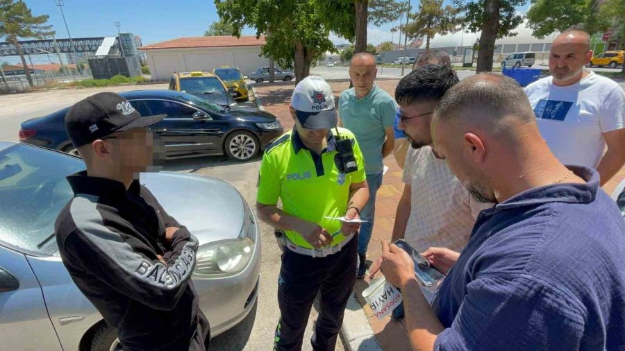 Taksiciler Müşteri Kılığına Girdi, Korsan Taksiciyi Yakalattı