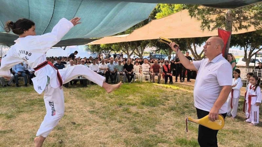 Anamur’da Umre Ödüllü Bilgi Yarışması Kazananları Ödüllerini Aldı
