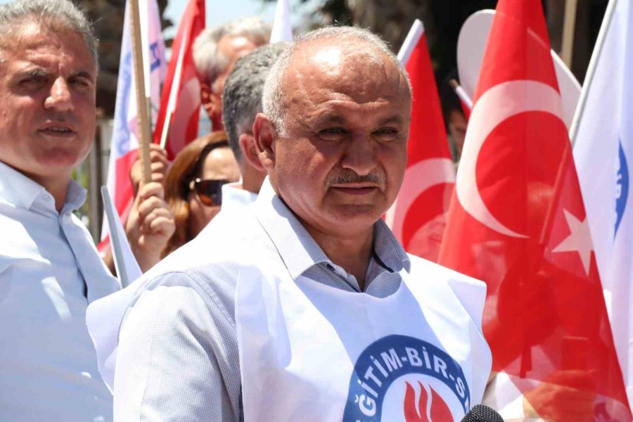 Eğitim Bir-sen’den "öğrenci Gelişim Raporları" İçin Eylem Kararı