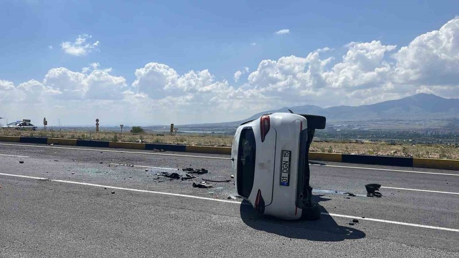 Niğde-kayseri Yolunda Trafik Kazası: 4 Yaralı