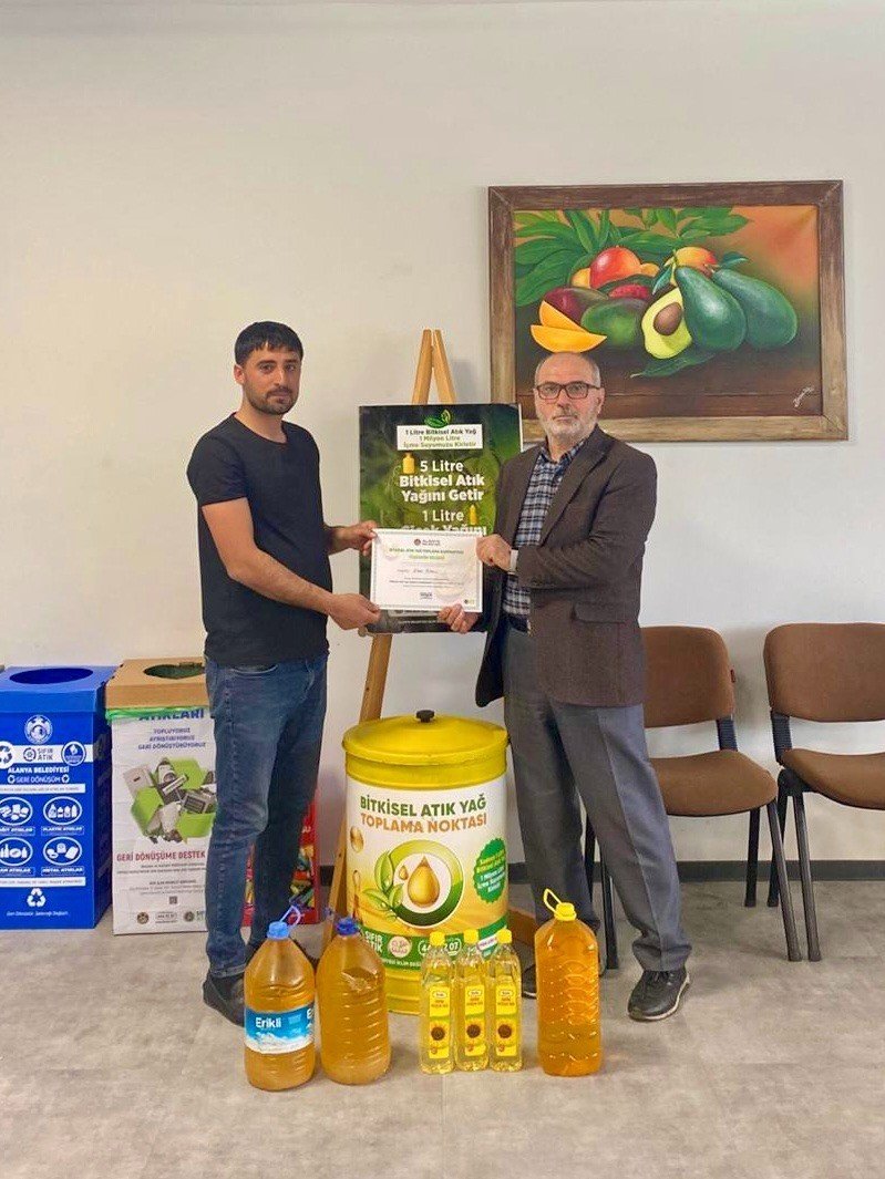 Alanya’da 3 Ayda 572 Litre Atık Yağ Geri Dönüşüme Kazandırıldı