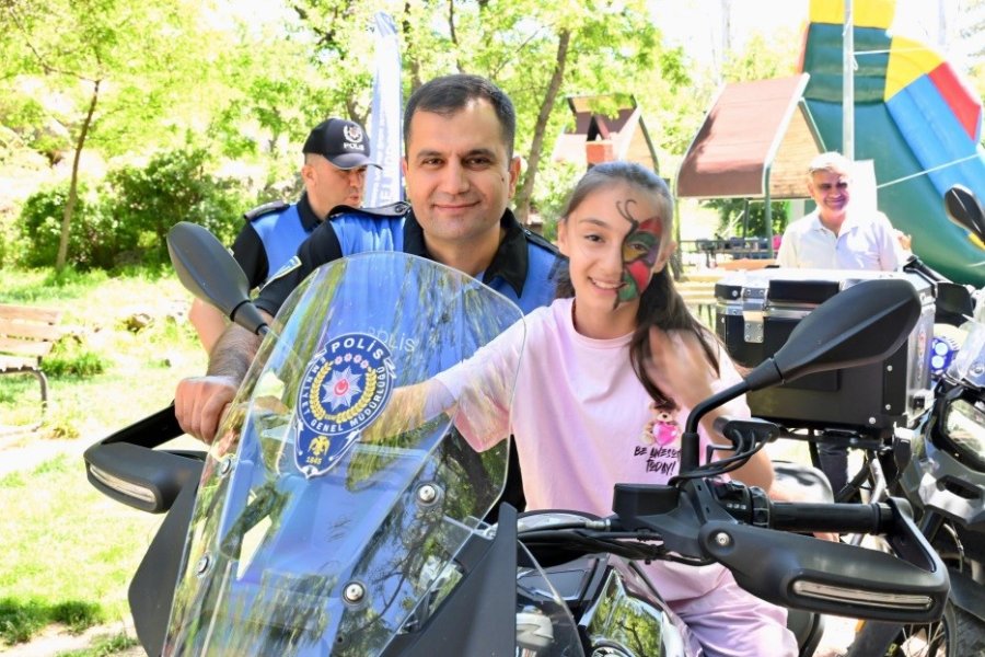Çogep Kapsamında Çocuk Oyunları Şenliği Düzenlendi