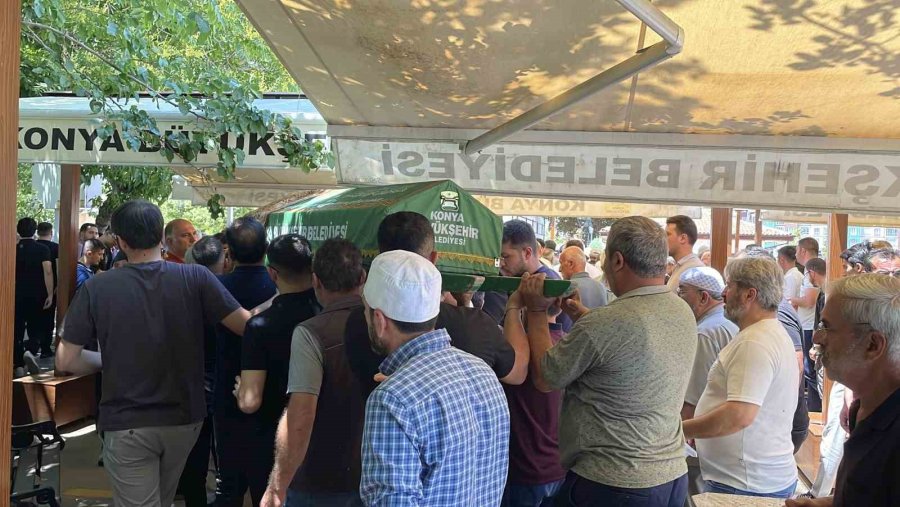 Isparta’daki Kazada Hayatını Kaybedenler Son Yolculuklarına Uğurlandı