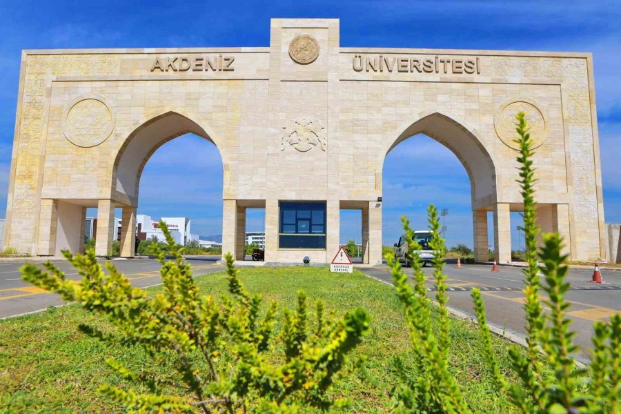Akdeniz Üniversitesi Urap Dünya Sıralamasında 40 Basamak Yükseldi