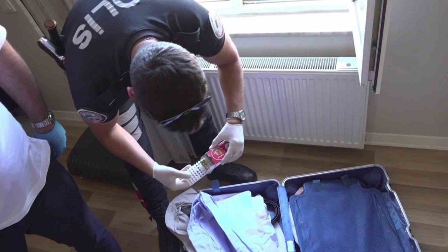 Avrupa Ülkelerine ’dijital Mektup’ Göndererek Dolandırıcılık Yapan Şebeke Çökertildi
