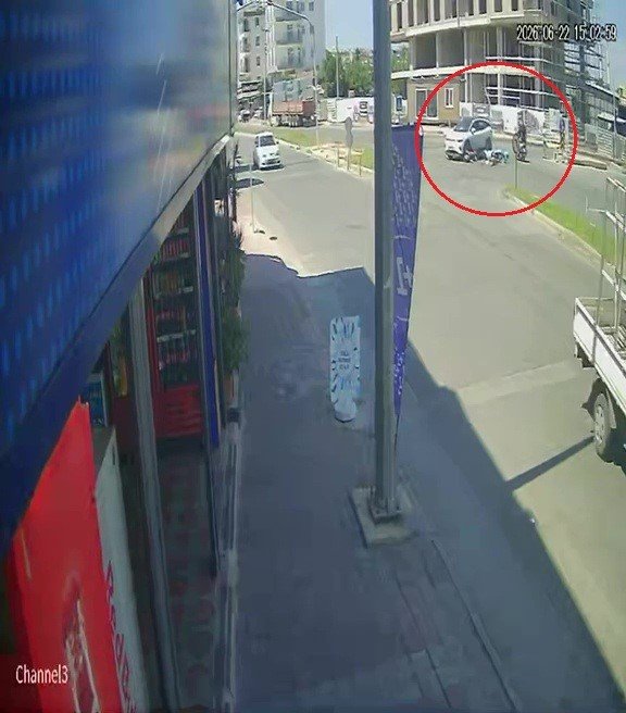 Çocuklarını Okuldan Almak İçin Yola Çıkan Anne, Motosikletiyle Karıştığı Kazada Hayatını Kaybetti