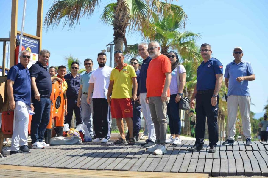 Kumluca’da Yüzme Alanlarında Denetim
