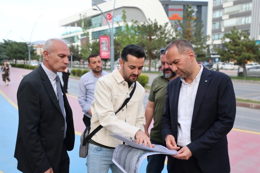 Niğde Belediyesi’nden Bor Yoluna 3 Yeni Yaya Üst Geçidi