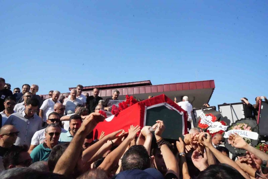 Tekne Kazasında Hayatını Kaybeden Atso Başkanının Eşinden "itildi" İddiası
