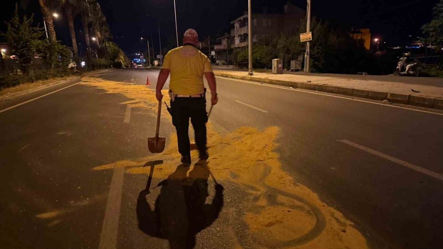 Trafik Polisinden Örnek Davranış