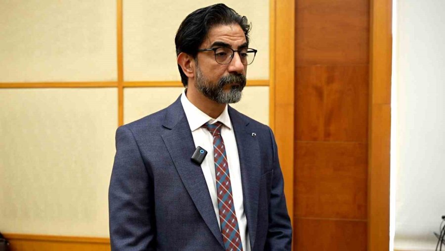 Sosyal Medya Akımı Hastanelik Etti: ‘a4 Kağıdına Sığmam Gerekiyor’ Diye Diyete Başladı, 2 Yıldır Tedavi Alıyor
