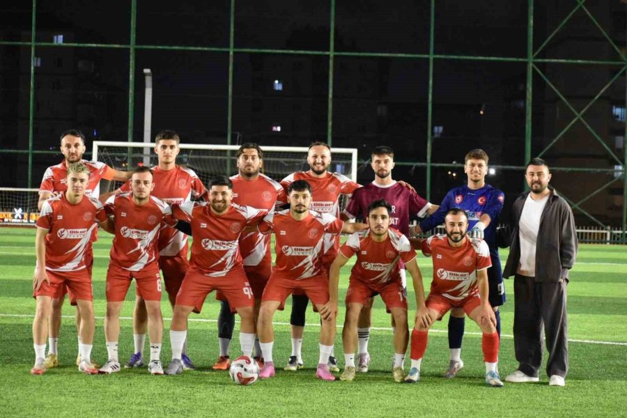 Major 1. Lig’de Mücadele Eden Niğde Temsilcisi Ovalıbağ Fk, Şampiyonluk Yolunda İlerliyor