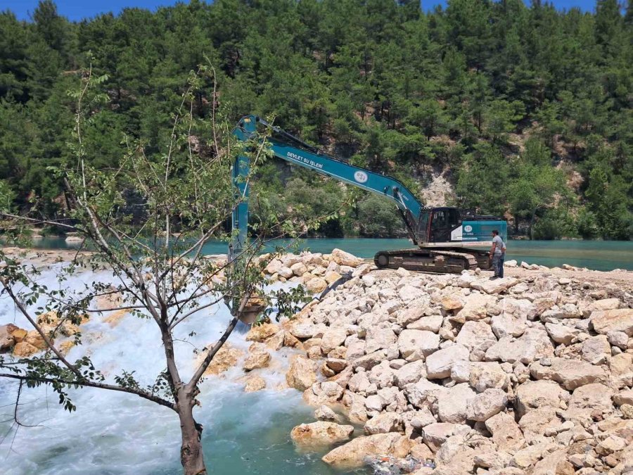 Manavgat’ta Çayda Kaybolan Genç 13 Gündür Aranıyor