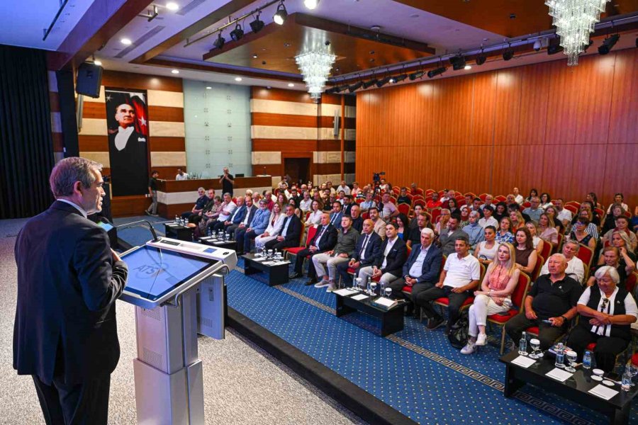 160 Ülkenin Sofrasına Uzanan ’ekmek Meselesi’ Antalya’da Konuşuldu