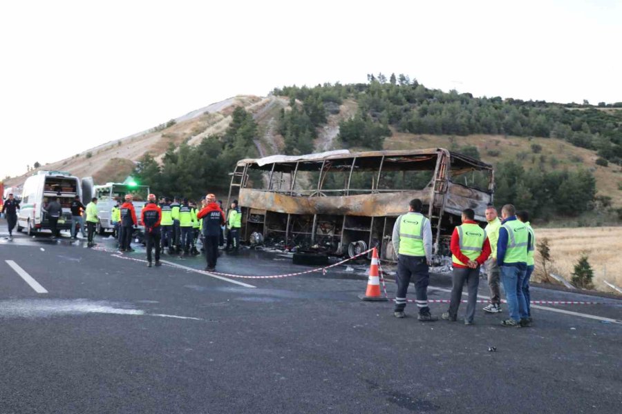 Denizli’deki Otobüs Faciasında Hayatının Kaybedenlerin Sayısı 9’a Çıktı