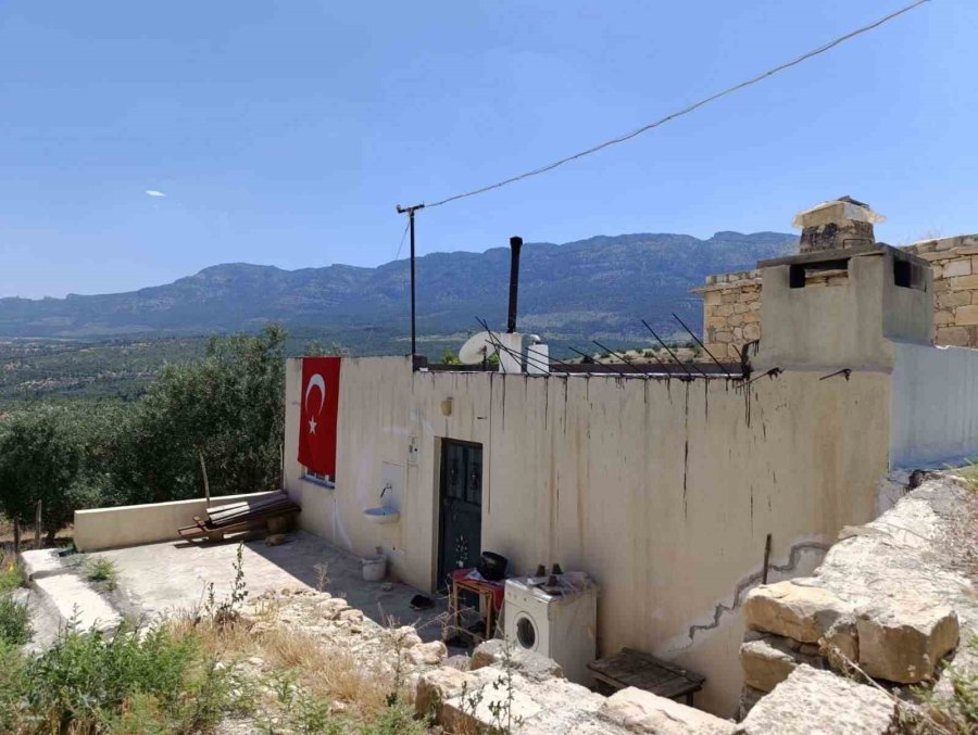 Fırat Kalkanı Harekatı Bölgesinden Acı Haber: Astsubay Kenan Şahin Şehit Oldu