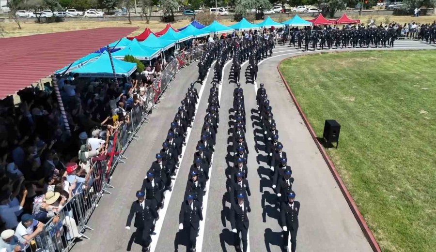Aksaray Pomem’de 485 Kadın Polis Adayı Mezun Oldu