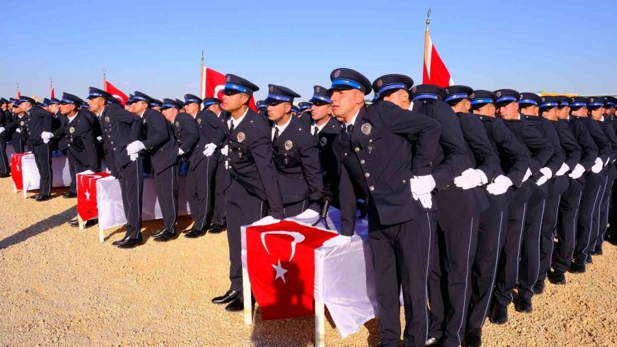 Karaman Pomem’de 409 Polis Adayı Mezun Oldu