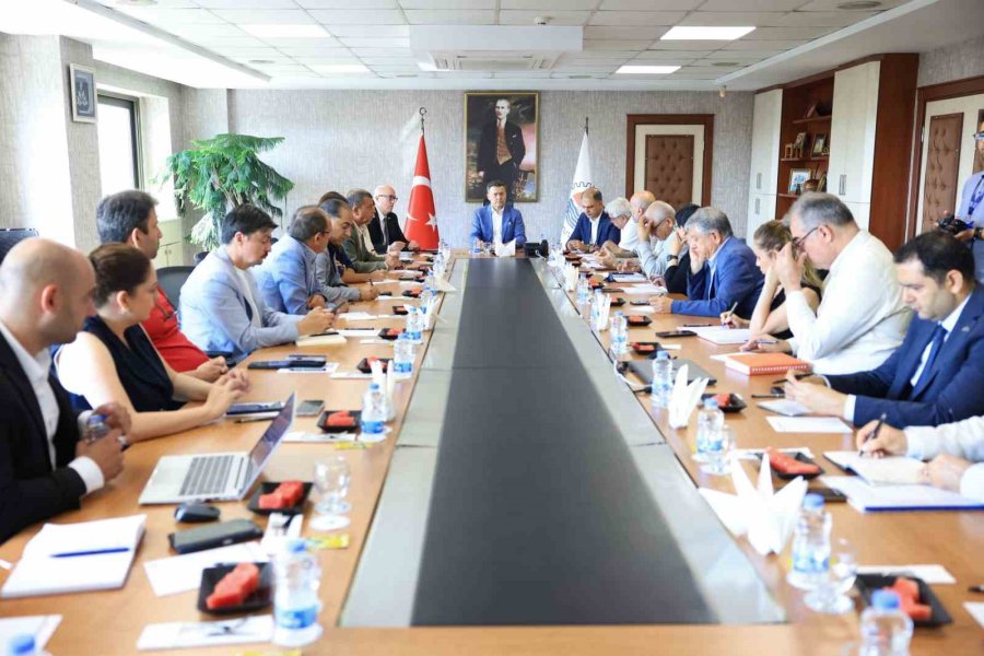 Çakır: "mersin Limanında Hedef, Herkesin Kazandığı Bir Yapı Kurmak"