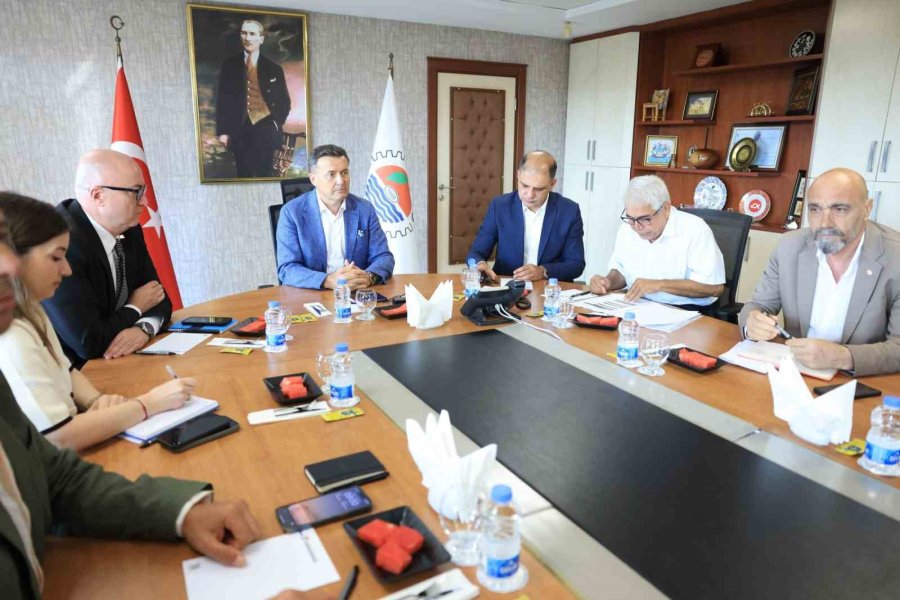 Çakır: "mersin Limanında Hedef, Herkesin Kazandığı Bir Yapı Kurmak"