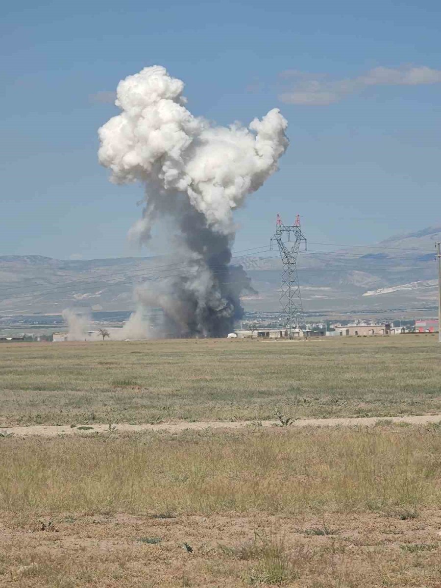Niğde’de Havai Fişek Fabrikasında Patlama: Yaralılar Var