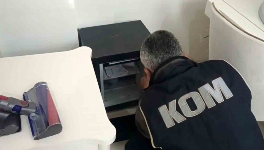 Konya Polisinden Kaçakçılık Operasyonu: 15 Gözaltı