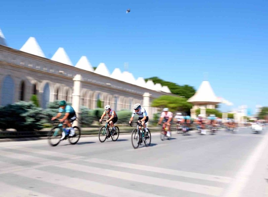Avrupa Bisiklet Başkenti Konya’da Granfondo Bisiklet Yol Yarışı Heyecanı Yaşandı