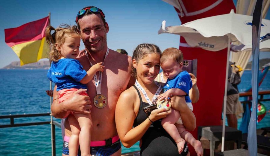 Meis-kaş Yüzme Maratonu’nda Sporcular Dostluk İçin Kulaç Attı
