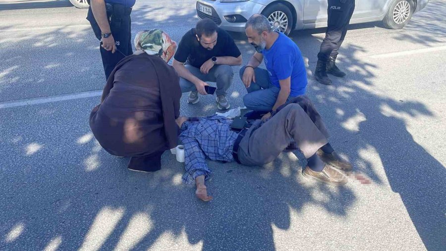 Otomobilin Çarptığı Bisikletli Ağır Yaralandı