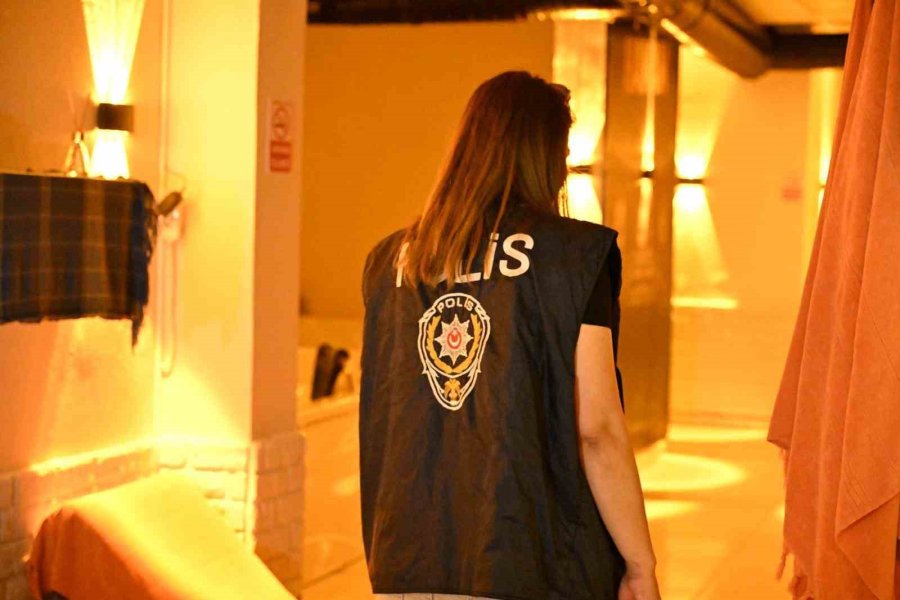 Mersin’de Hamam Ve Masaj Salonlarına Denetim: 2 İşletme Kapatıldı