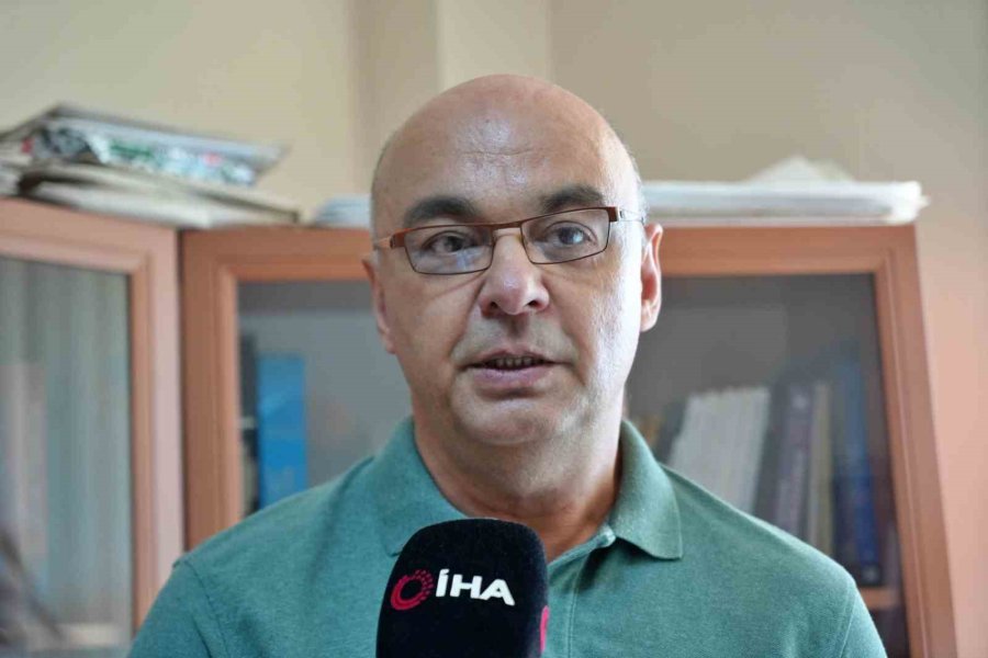 Antalya Falezleri İçin Kritik Uyarı: "bu Gidişle 50 Metrede Bir Asansör, 50 Metrede Bir Beach Platformu Görebiliriz"